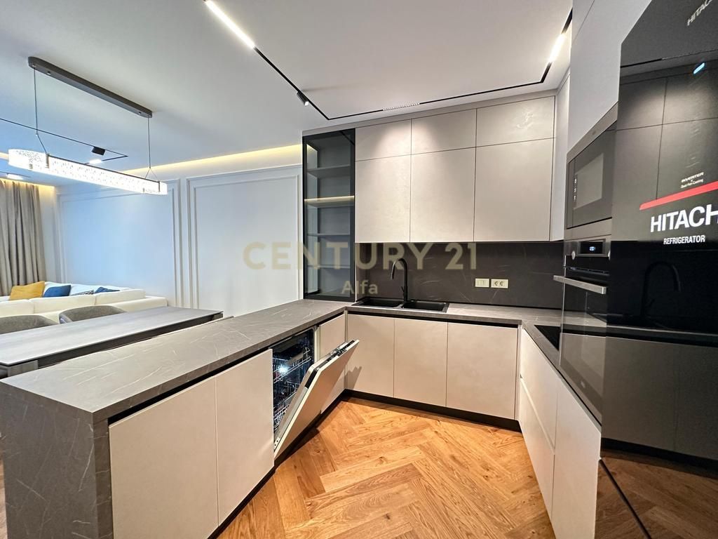 Luxury Apartment 3+1+2 + Parking Space for Rent at "Golden Residence"!