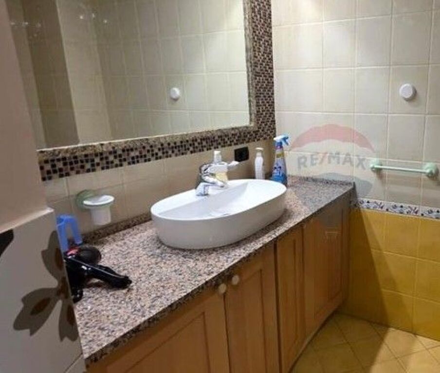 Vendesi in vendita Appartamento 2+1+2 nel Centro  ID:530221066-264