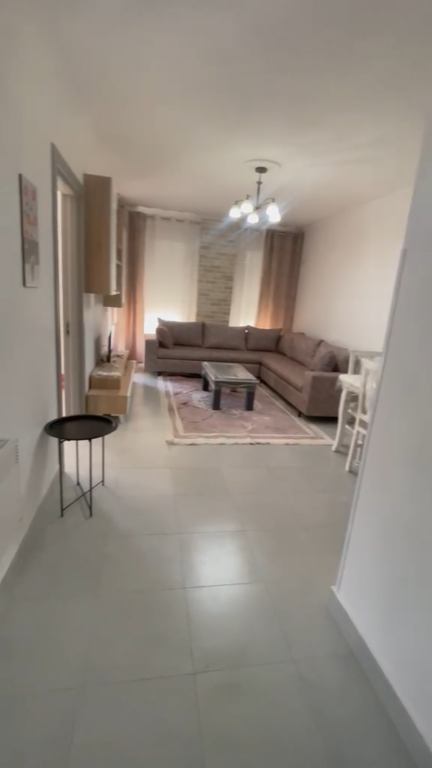 Apartament 2+1+2 per qera 5 Maji !