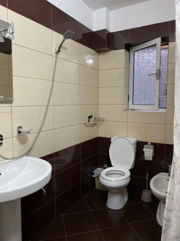 APARTAMENT ME QERA 2+1 RRUGA E ELBASANIT 60.000 LEKE FH-81699