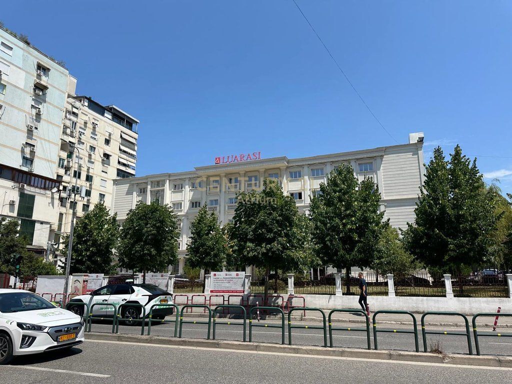 COMMERCIAL SPACE FOR SALE ON ELBASAN STREET, OPPOSITE LUARASI UNIVERSITY, ON THE MAIN ROAD SIDE!