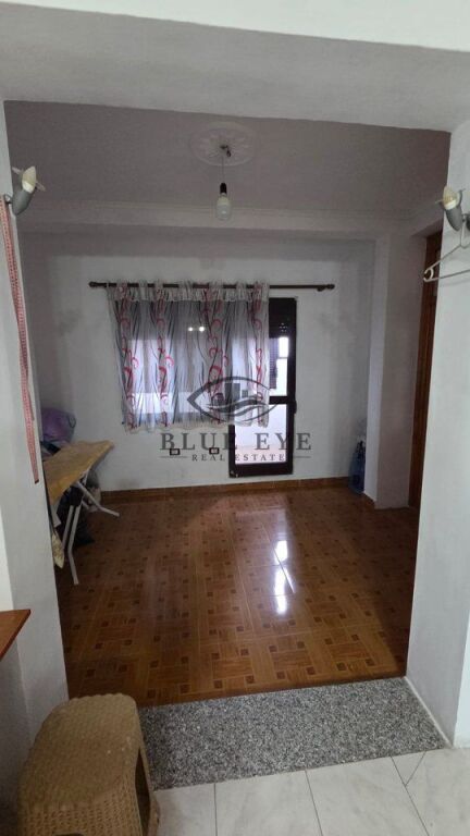 🏡 Appartamento 3+1 in vendita vicino all'Ospedale – Durrës!