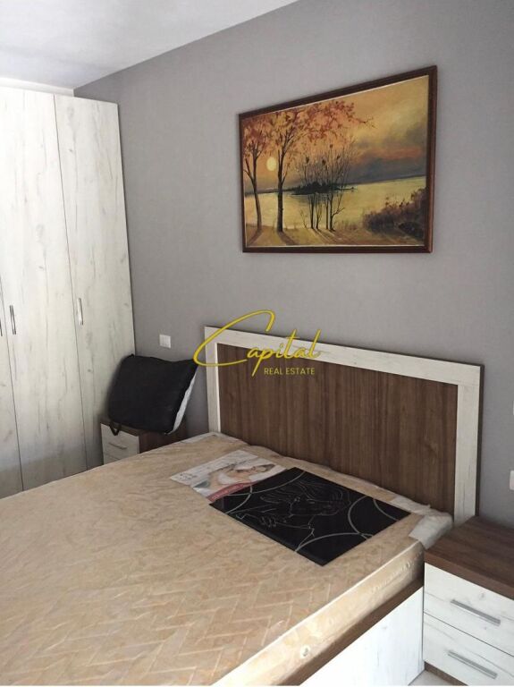 MONOLOCALE IN AFFITTO 40 M2 VIA FORTUZI 45.000 LEKE