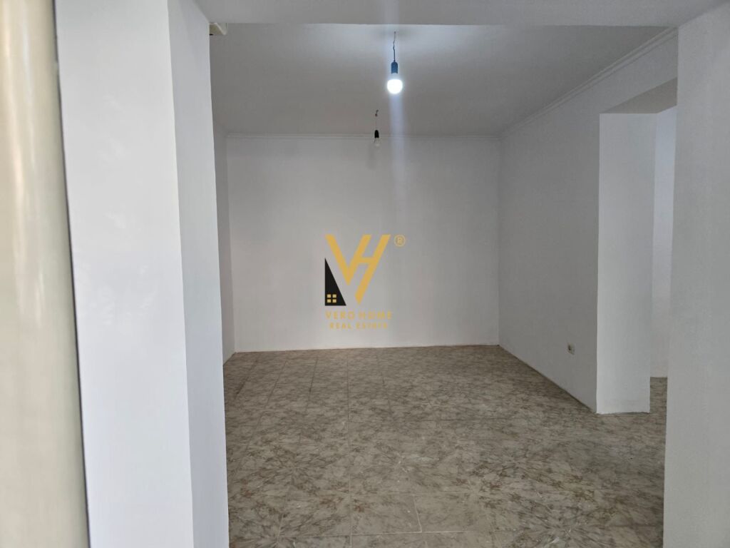 SHITET DYQAN 64 M2 TE RRUGA E KAVAJES 195.000 EURO