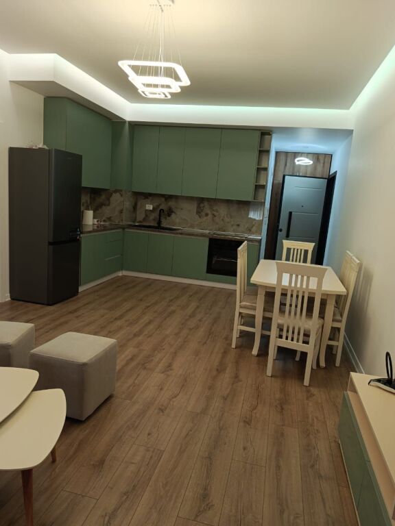 🏡 Jepet me Qira Apartament 2+1  📍 Vendndodhja: Rezidenca “Porta Tirana e Re”, Sauk💰 Çmimi: 50,000 Lekë/Muaj