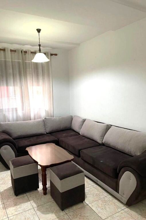 🏡 Appartamento 1+1 in affitto a Myslym Shyr, 500 mila lek