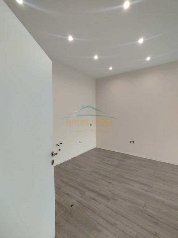 Affitto, Locale Commerciale, Complesso Square 21, Tirana