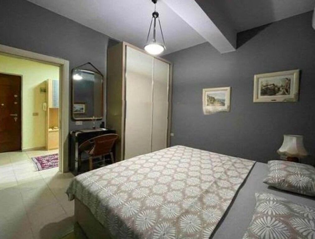 Apartment 1+1+ separate kitchen at Zogu i Pare Boulevard!