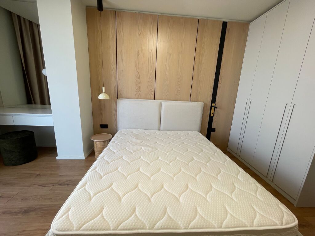 For rent modern 1+1 Apartment at Golden Tower Residence, Mine Peza Street!