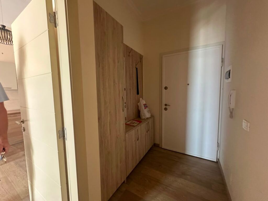 Apartament 2+1+Parkime me qera prane Square21