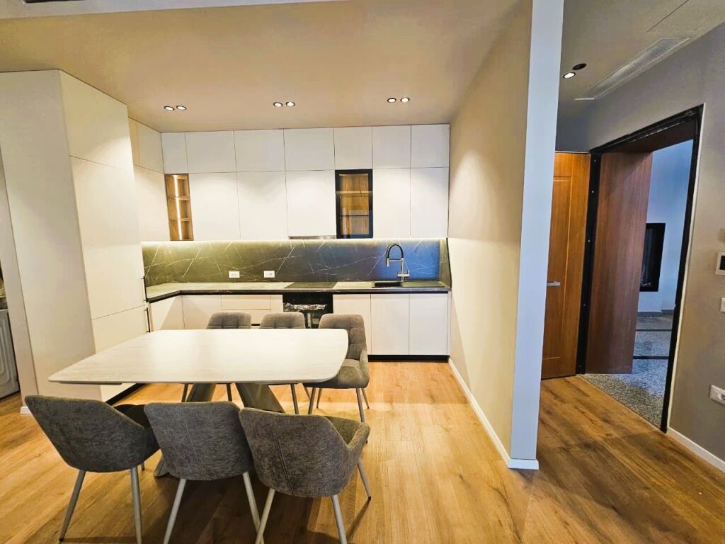 🏡 JEPET ME QIRA | APARTAMENT 2+1+2 – KOMPLEKSI DELIJORGJI ✨