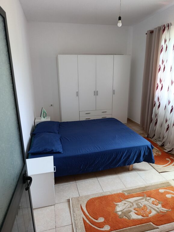 Affitto | Shtëpi private 1 + 1 | Rruga 5 Maji | 350 €/mese