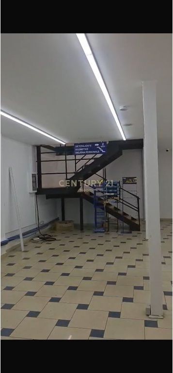 🏢 Ambient Komercial Duplex për Qira | Myslym Shyr, Tiranë