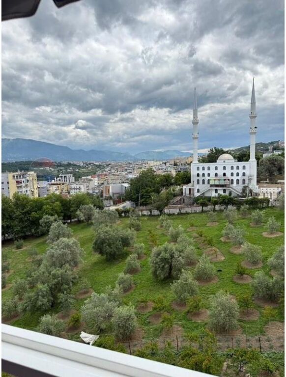 Apartament - Për Qira - Kopshti Botanik, Tiranë(ID: 530481001-1368)