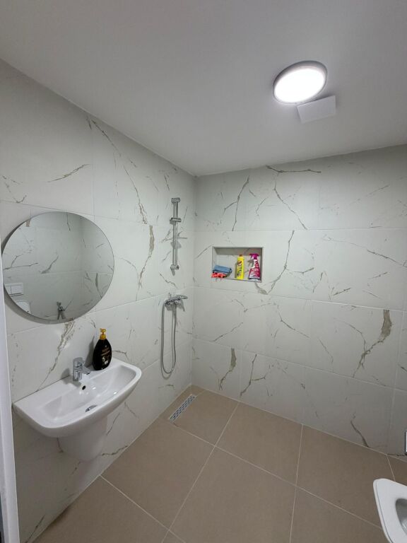 🏡 Jepet me Qira Apartament 2+1 – Sheshi Shqiponja ''AKSES TIRANA''