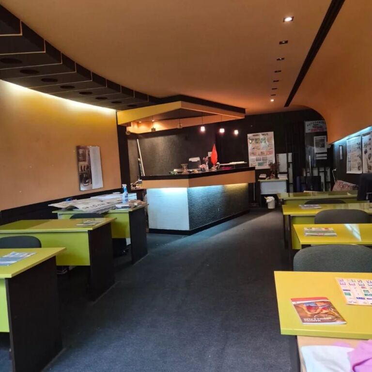LOCALE UFFICIO IN AFFITTO, MYSLYM SHYRI