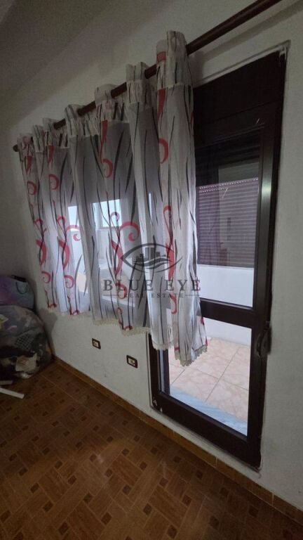 🏡 Appartamento 3+1 in vendita vicino all'Ospedale – Durrës!