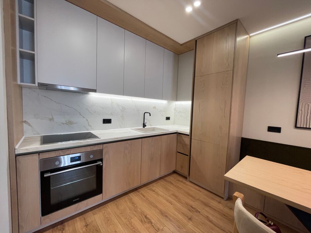 For rent modern 1+1 Apartment at Golden Tower Residence, Mine Peza Street!