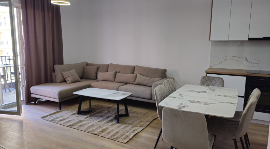 Jepet me Qira Apartament 2+1+2  Kompleksi Aura, Rruga Dritan Hoxha