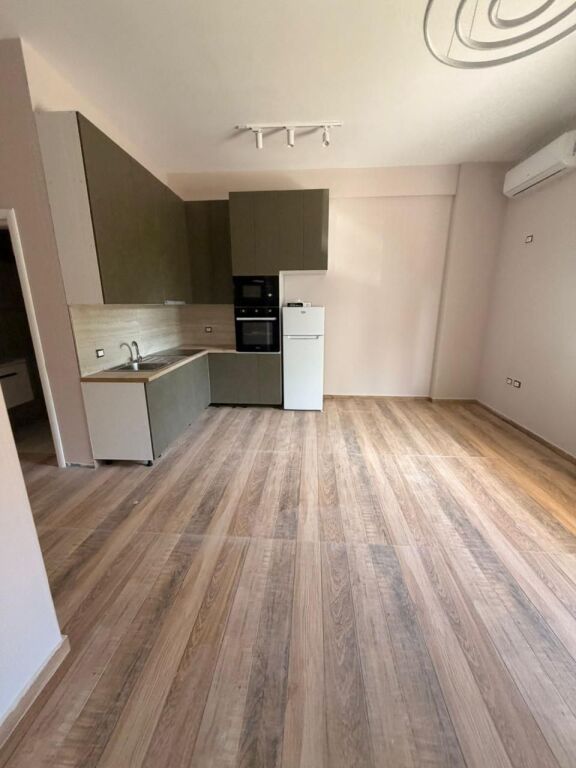 Monolocale in Vendita a Shkëmbi i Kavajës
