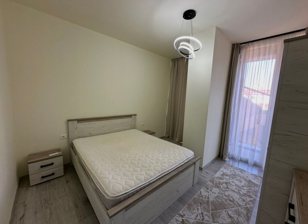 ✨ Shitet Apartament 1+1 me Post Parkingu 📍Rruga Riza Cerova, Shkolla e Kuqe