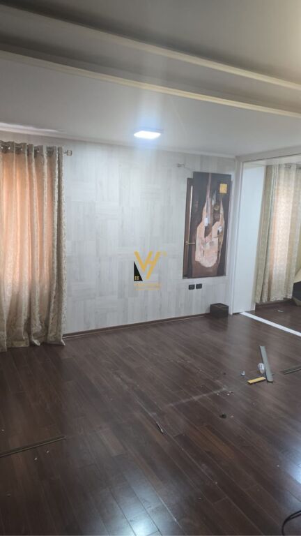 LOCALE COMMERCIALE 145 M2 IN AFFITTO IN PIAZZA WILLSON 1.800 EURO