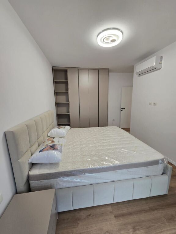 📌 Aparament 2+1+2+🅿️ me Qira – Pranë Shkollës së Kuqe