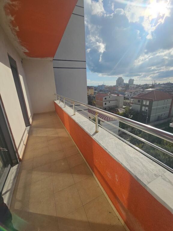 Appartamento 2+1 in Affitto – Zona Galaktiku, Durazzo