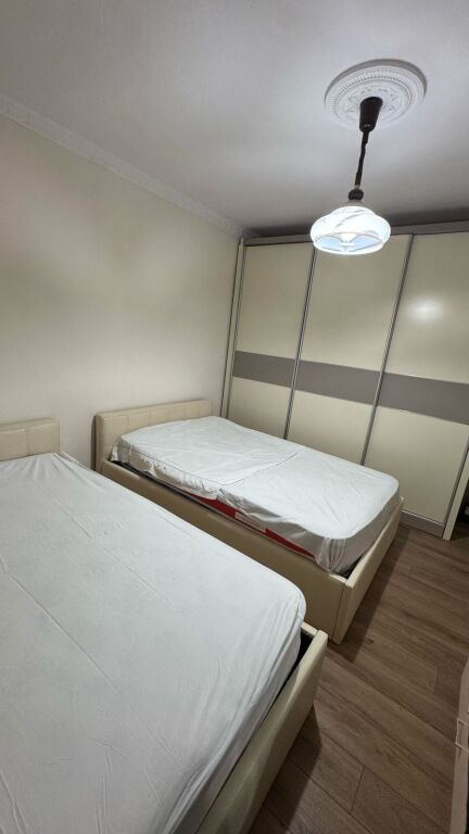 Qera | Apartament 2 + 1 | Shkolla Bashkuar | 500 €/muaj