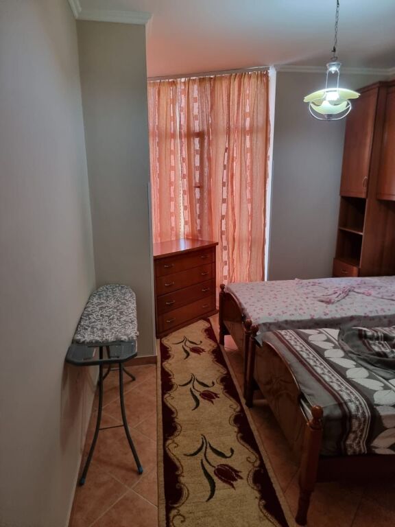 Apartament 2+1 me qera tek Eco Market ne Yzberisht