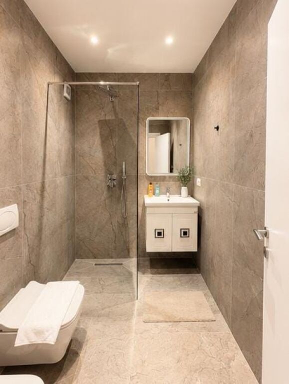 Komuna e Parisit, jepet me qera apartament modern 2+1+2!!