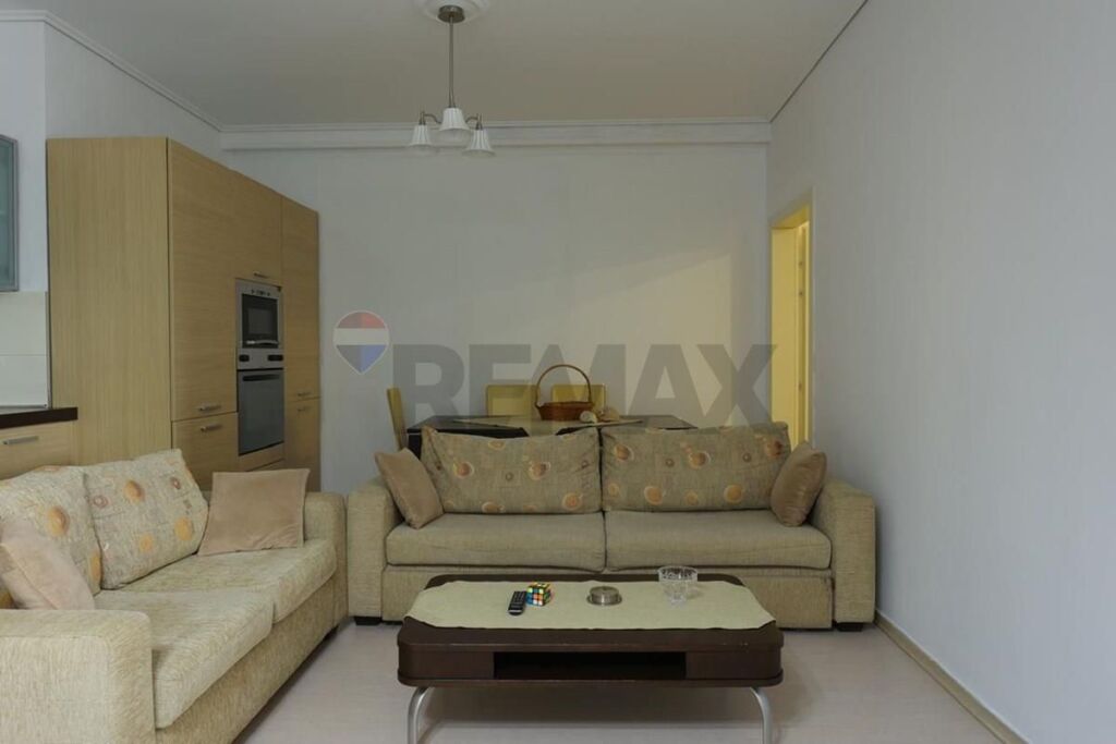 Apartament - Për Shitje - Tregu Elektrik I Ri, Tiranë