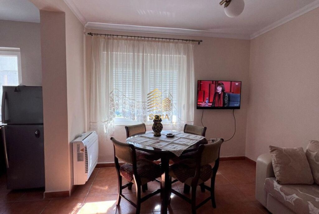 Affitto, Appartamento 2+1+balcone, Via Elbasan, 60.000 Lek/mese