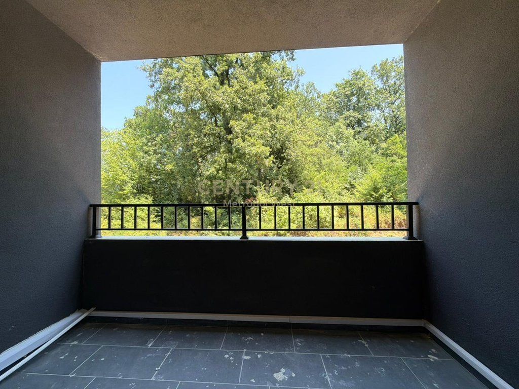 Apartment 2+1+2 for Rent with Parking Space – Xheluks Complex, Elbasan Street