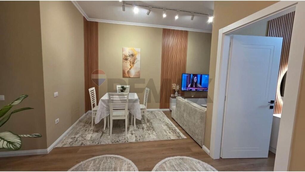 Apartament - Për Qira - Kopshti Botanik, Tiranë(ID: 530481001-1368)