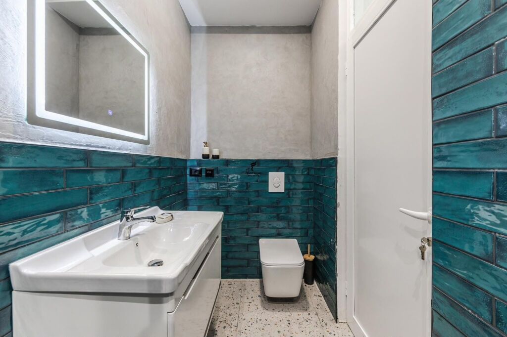 MONOLOCALE IN AFFITTO 40M2 SHALLVARET 58.000 LEKE FH-81692