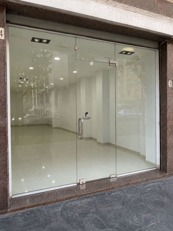 NEGOZIO IN AFFITTO 40 M2 MYSLYM SHYRI 170.000 LEKE FH-81658