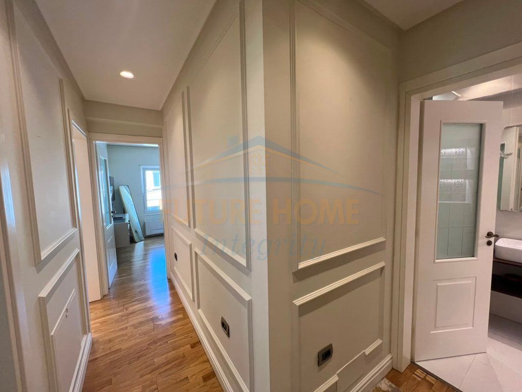 In vendita, Duplex 3+1+3+Veranda, Residenza Kodra e Diellit 2, Tirana.