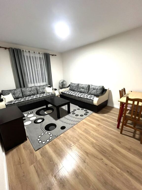 🏡 Apartament 1+1 me Qira ne Laprake te Kmy Mbas Kupoles!, 500 MIJE LEKE