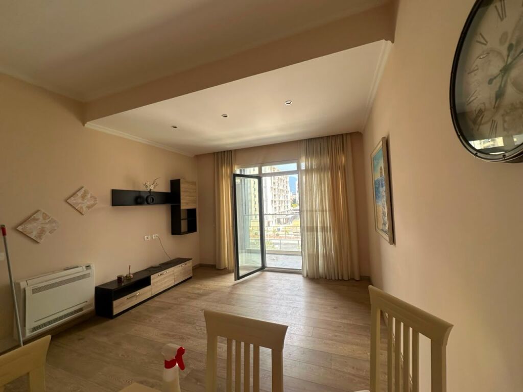 Apartament 2+1+Parkime me qera prane Square21