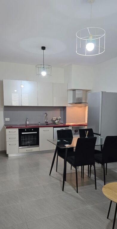 Affitto | Appartamento 1 + 1 | Comune di Parigi | 520 €/mese