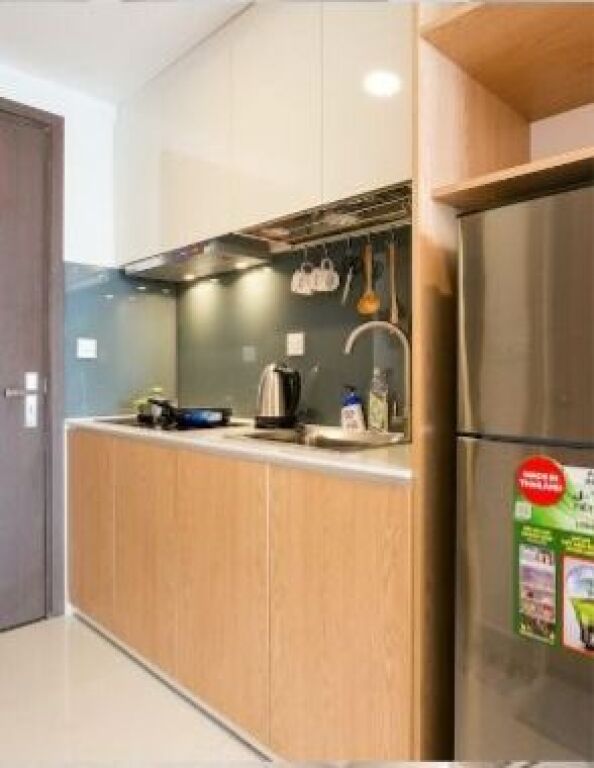 Myslym Shyri, jepet me qera apartament 1+1.