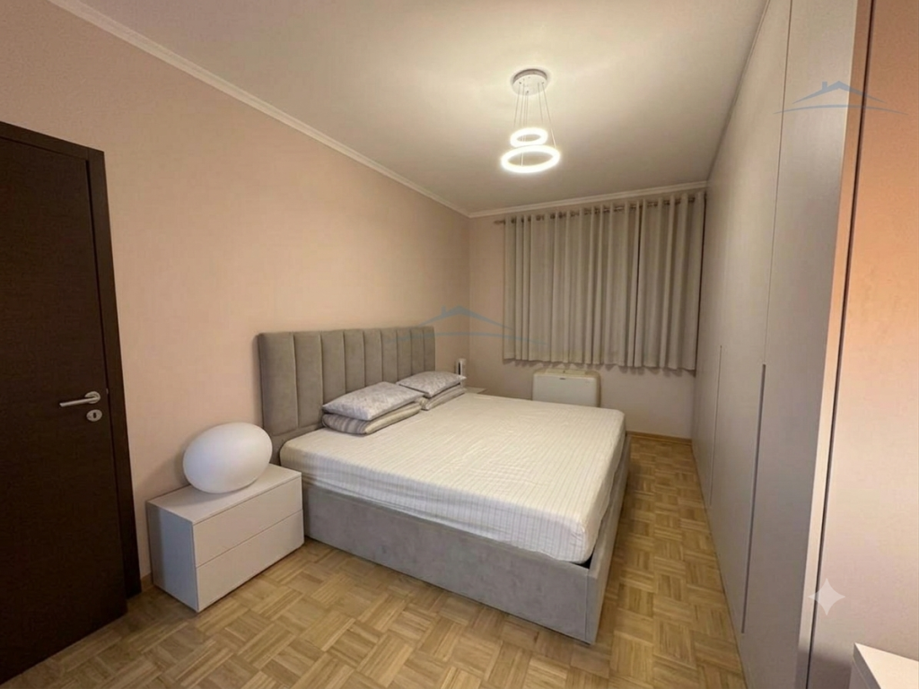 Qera , Apartament 2+1 , Sheshi Willson , Tirane