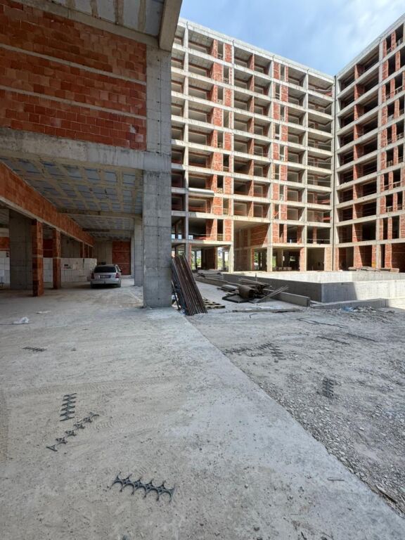 Riverside Residence Appartamento 2+1+2 in vendita Occasione . Parzialmente dato con credito .