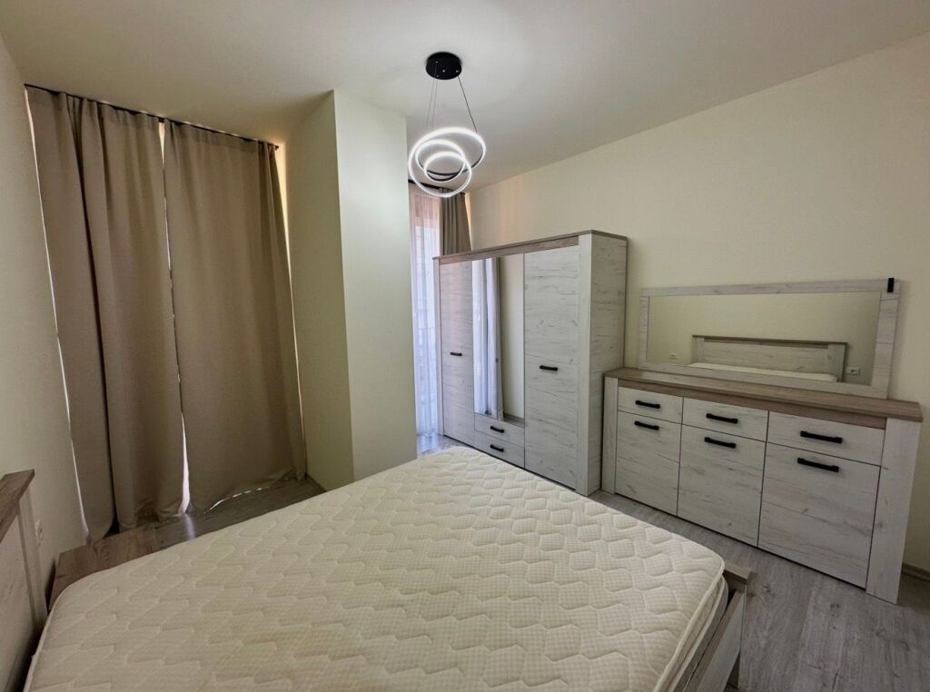 ✨ Shitet Apartament 1+1 me Post Parkingu 📍Rruga Riza Cerova, Shkolla e Kuqe