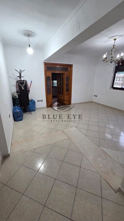 🏡 Appartamento 3+1 in vendita vicino all'Ospedale – Durrës!