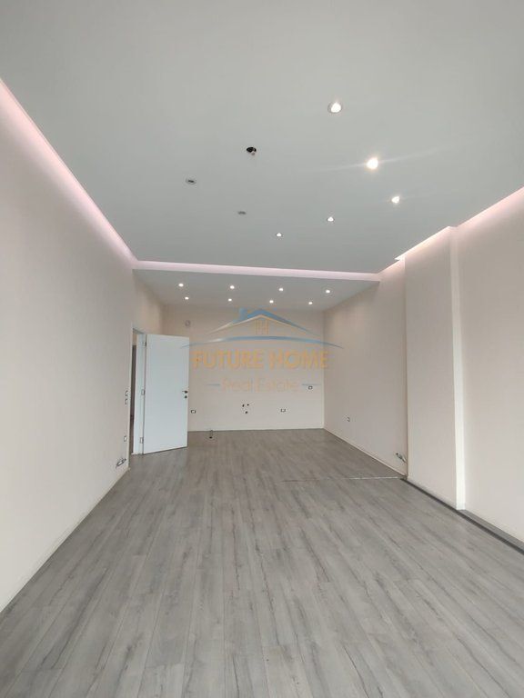 Affitto, Locale Commerciale, Complesso Square 21, Tirana