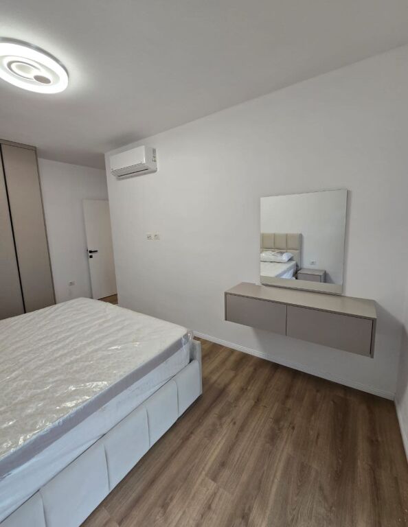 📌 Aparament 2+1+2+🅿️ me Qira – Pranë Shkollës së Kuqe