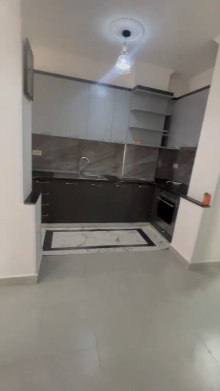 Apartament 2+1+2 per qera 5 Maji !