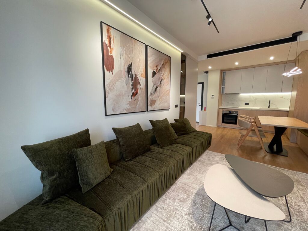For rent modern 1+1 Apartment at Golden Tower Residence, Mine Peza Street!